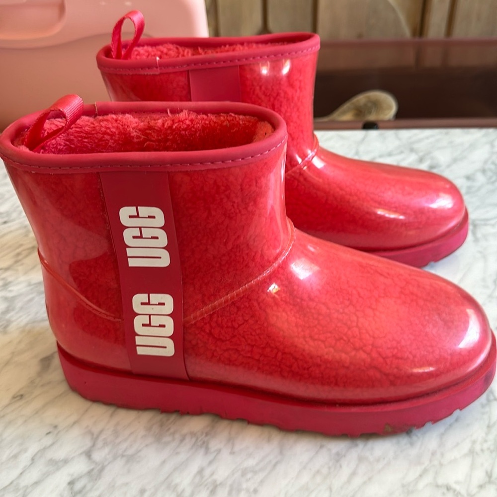 Ugg clear boots